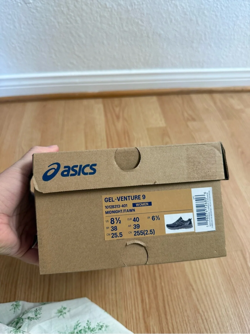 NIB ASICS Gel Venture 9 Trail Running Shoes Navy Womens Size 8.5